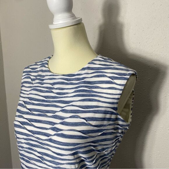 Chetta B Blue & white Striped Textured Sleveless Fit & Flare Dress Womens Size 6 - Picture 13 of 16